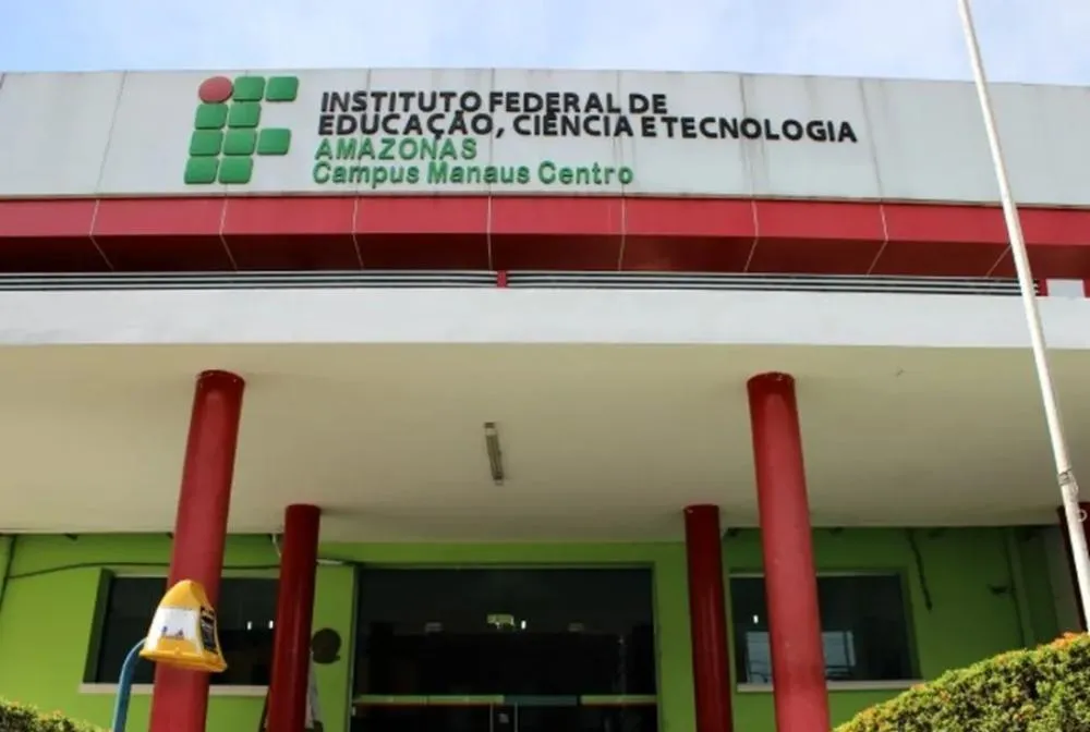 Com salários da até R$ 13 mil, IFAM abre concurso com 144 vagas para professores
