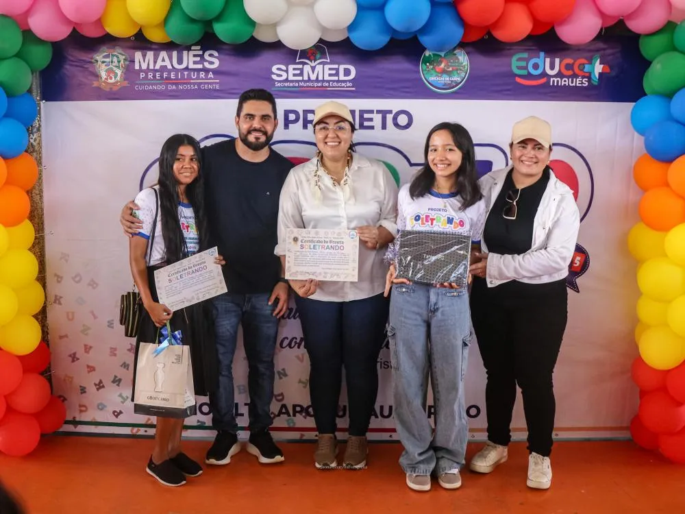 Projeto Soletrando 2025 premia estudantes da comunidade Liberdade com tablets e computador