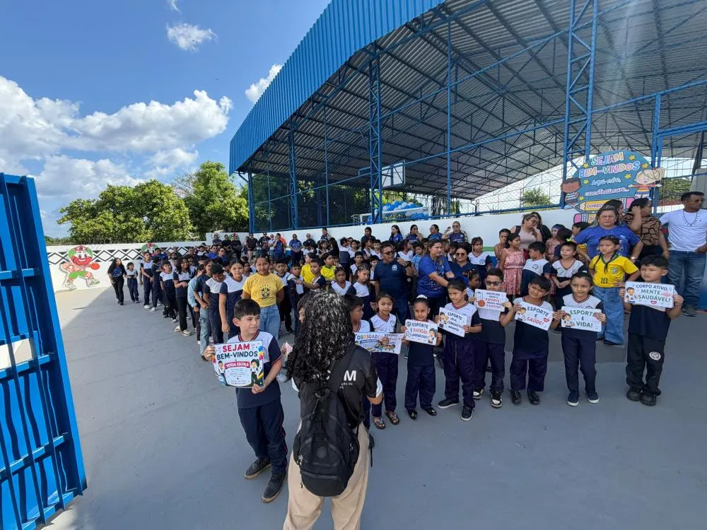 Educação em movimento: prefeita Macelly Veras inaugura duas quadras em escolas municipais