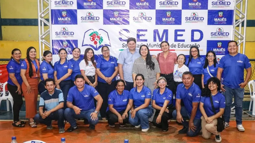 No Dia do Professor, prefeita Macelly Veras destaca valorização da categoria e investimentos em educação inovadora de Maués
